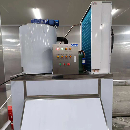 2吨片冰机交付河南某食品厂使用